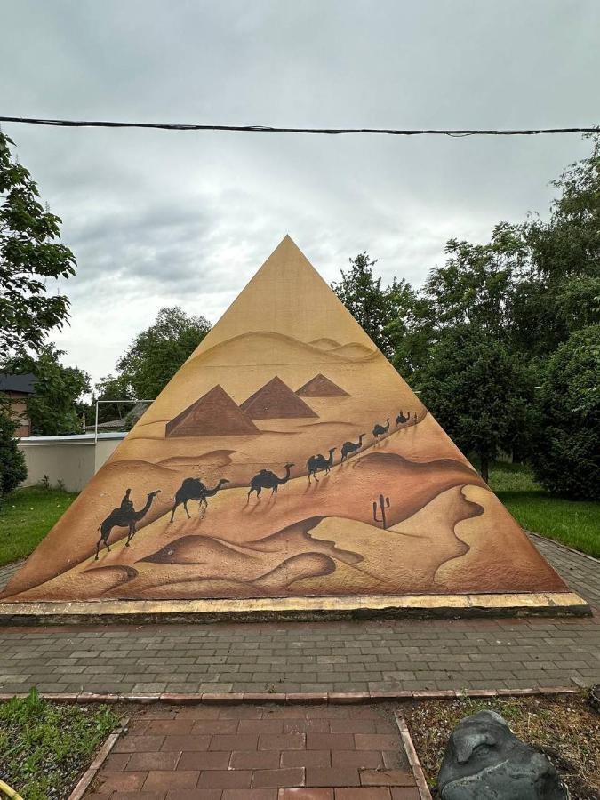 Gоlden Dragon Villa Hotel Bișkek Exterior foto