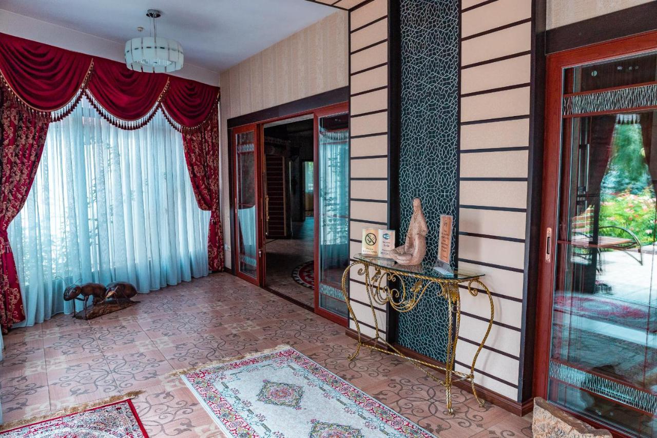 Gоlden Dragon Villa Hotel Bișkek Exterior foto