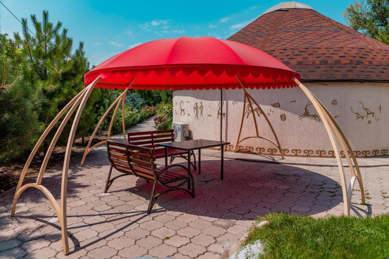 Gоlden Dragon Villa Hotel Bișkek Exterior foto